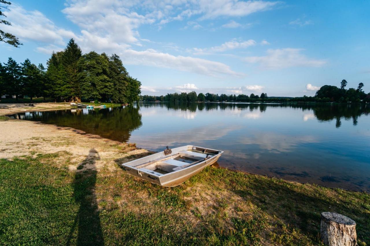 Resort Lesak คลุท อู เชโบเย ภายนอก รูปภาพ